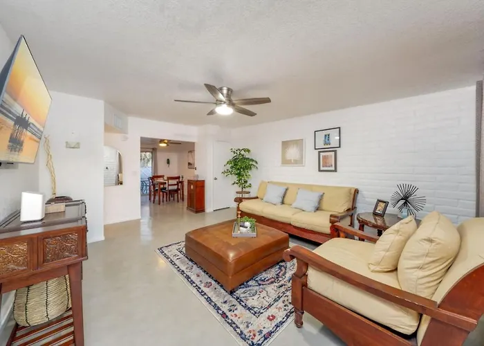 Cozy, 2 Bedroom 1 Ba, Remodeled, Central, Spotless *
